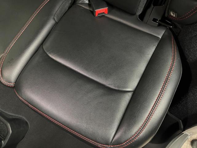 ジープ・ラングラーアンリミテッド ルビコン 純正ナビ フルセグ フロント・サイド・バックカメラ アダプティブクルーズコントロール ブラインドスポットモニター パークセンサー 黒革シート シートヒーター LEDヘッドライト LEDフォグライト(30枚目)