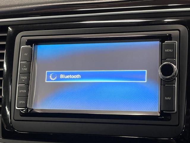 ザ・ビートル ターボ　クールスターパッケージ（ＨＩＤヘッドライト　オートライト　プライバシーガラス）　純正ナビ　フルセグ　Ｂｌｕｅｔｏｏｔｈ　バックカメラ　パークセンサー　スマートエントリー　純正１８インチアルミホイール（6枚目）