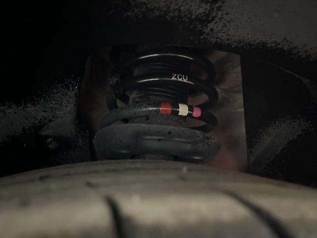 ザ・ビートル ターボ　クールスターパッケージ（ＨＩＤヘッドライト　オートライト　プライバシーガラス）　純正ナビ　フルセグ　Ｂｌｕｅｔｏｏｔｈ　バックカメラ　パークセンサー　スマートエントリー　純正１８インチアルミホイール（21枚目）