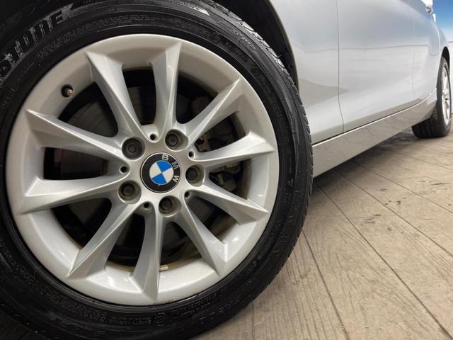 １シリーズ １１８ｄ　スタイル　パーキングサポートパッケージ　コンフォートパッケージ　純正ＨＤＤナビ　バックカメラ　クリアランスソナー　Ｂｌｕｅｔｏｏｔｈ　テレビチューナー　パスクロス／革コンビシート　ＬＥＤヘッドライト　禁煙車（14枚目）