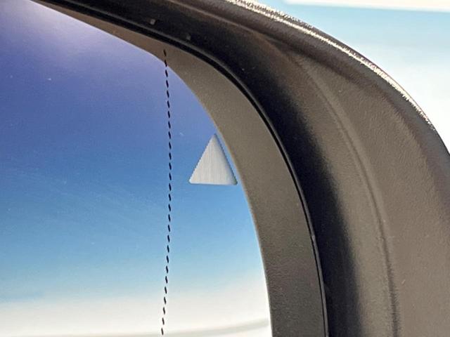 ジープ・コンパス リミテッド　ブラックルーフエディション　純正ナビ　Ａｐｐｌｅｃａｒｐｌａｙ　フルセグ　バックカメラ　アダプティブクルーズコントロール　ブラインドスポットモニター　パークセンサー　ハーフレザーシート　シートヒーター　オートハイビーム　ＥＴＣ（7枚目）