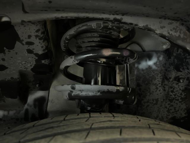 ジープ・コンパス リミテッド　ブラックルーフエディション　純正ナビ　Ａｐｐｌｅｃａｒｐｌａｙ　フルセグ　バックカメラ　アダプティブクルーズコントロール　ブラインドスポットモニター　パークセンサー　ハーフレザーシート　シートヒーター　オートハイビーム　ＥＴＣ（21枚目）