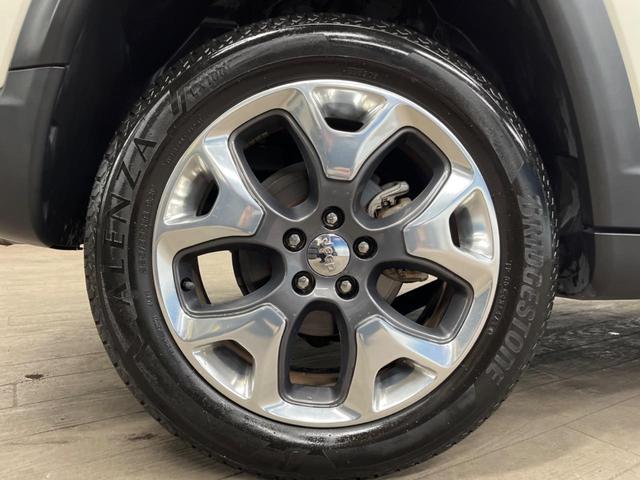 ジープ・コンパス リミテッド　ブラックルーフエディション　純正ナビ　Ａｐｐｌｅｃａｒｐｌａｙ　フルセグ　バックカメラ　アダプティブクルーズコントロール　ブラインドスポットモニター　パークセンサー　ハーフレザーシート　シートヒーター　オートハイビーム　ＥＴＣ（36枚目）