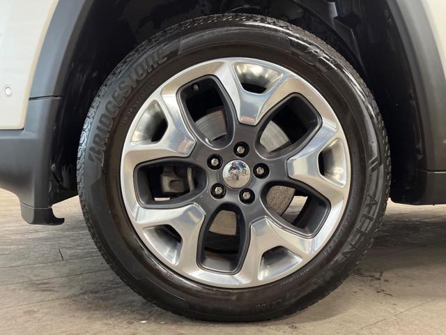 ジープ・コンパス リミテッド　ブラックルーフエディション　純正ナビ　Ａｐｐｌｅｃａｒｐｌａｙ　フルセグ　バックカメラ　アダプティブクルーズコントロール　ブラインドスポットモニター　パークセンサー　ハーフレザーシート　シートヒーター　オートハイビーム　ＥＴＣ（38枚目）