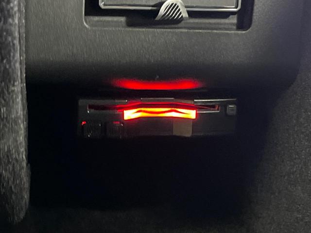 3008 GT ブルーHDi パノラマサンルーフ Applecarplay ディスプレイオーディオ デジタルメーター アダプティブクルーズコントロール レーンキープアシスト ブラインドスポットアシスト バックカメラ 電動リアゲート(61枚目)