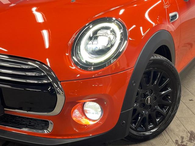 MINI クーパー 3ドア LEDライトパッケージ カメラ/パーキングサポートパッケージ ペッパーパッケージ 合皮シート 純正HDDナビ インテリジェントセーフティ コンフォートアクセス デュアルオートエアコン(13枚目)