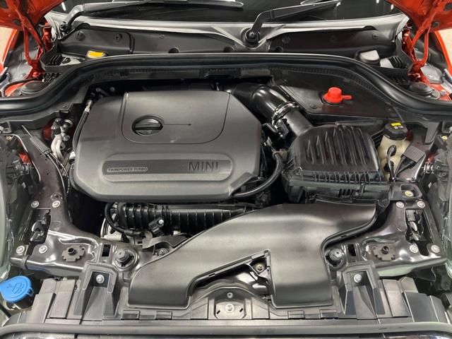 MINI クーパー 3ドア LEDライトパッケージ カメラ/パーキングサポートパッケージ ペッパーパッケージ 合皮シート 純正HDDナビ インテリジェントセーフティ コンフォートアクセス デュアルオートエアコン(19枚目)