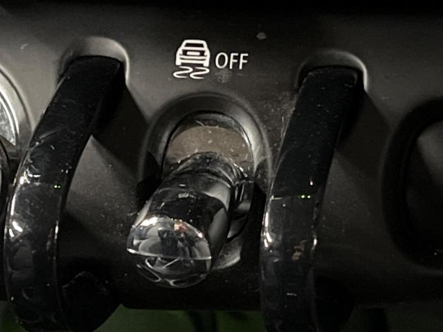 MINI クーパー 3ドア LEDライトパッケージ カメラ/パーキングサポートパッケージ ペッパーパッケージ 合皮シート 純正HDDナビ インテリジェントセーフティ コンフォートアクセス デュアルオートエアコン(41枚目)