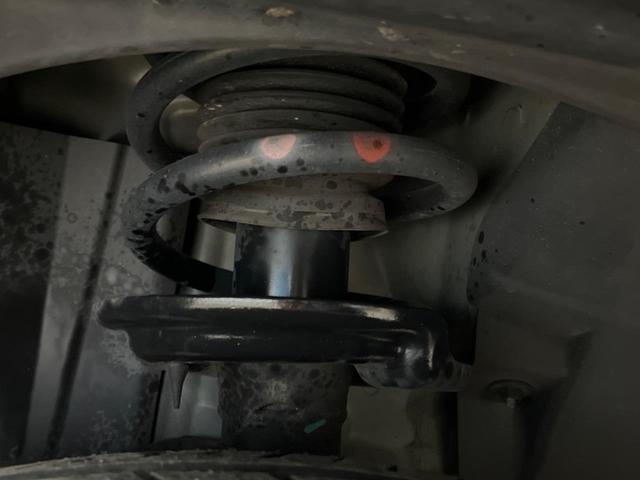 ジープ・コンパス スポーツ　クルーズコントロール　ディスプレイオーディオ　純正１６インチアルミ　Ｂｌｕｅｔｏｏｔｈ　デュアルオートエアコン　コーナーセンサー　ＥＴＣ（21枚目）