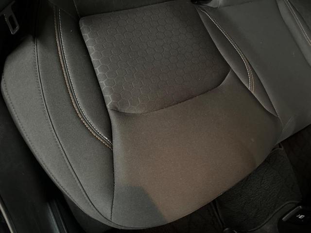 ジープ・コンパス スポーツ　クルーズコントロール　ディスプレイオーディオ　純正１６インチアルミ　Ｂｌｕｅｔｏｏｔｈ　デュアルオートエアコン　コーナーセンサー　ＥＴＣ（29枚目）