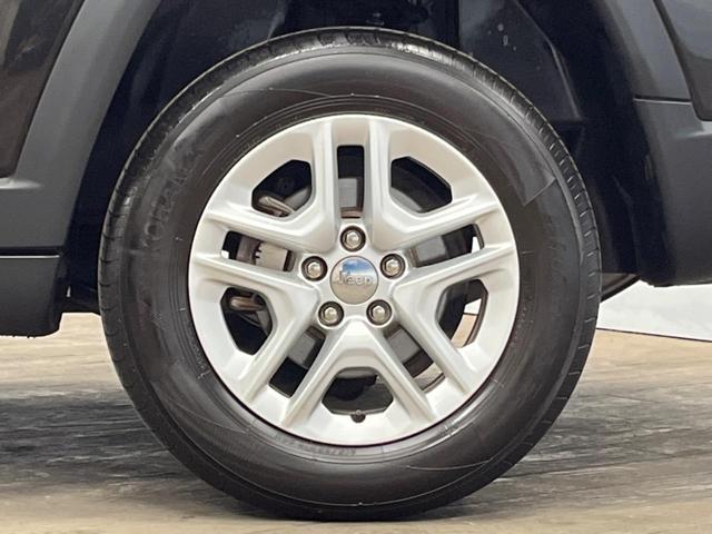 ジープ・コンパス スポーツ　クルーズコントロール　ディスプレイオーディオ　純正１６インチアルミ　Ｂｌｕｅｔｏｏｔｈ　デュアルオートエアコン　コーナーセンサー　ＥＴＣ（37枚目）