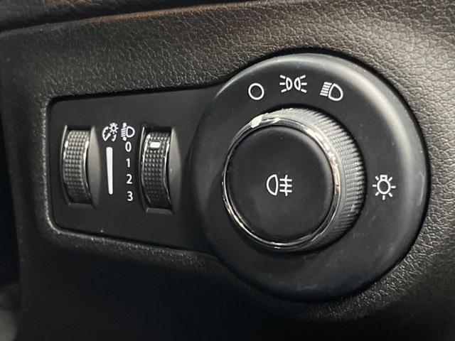 ジープ・コンパス スポーツ　クルーズコントロール　ディスプレイオーディオ　純正１６インチアルミ　Ｂｌｕｅｔｏｏｔｈ　デュアルオートエアコン　コーナーセンサー　ＥＴＣ（53枚目）