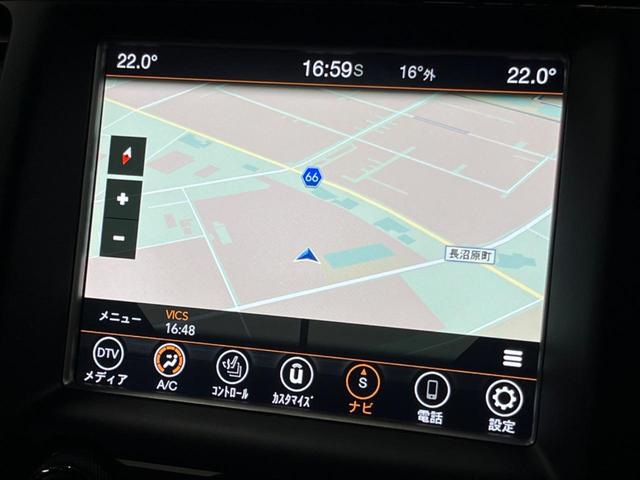 ジープ・グランドチェロキー リミテッド　純正ナビ　地デジ　リアビューカメラ　アダプティブクルーズコントロール　ブラインドスポットモニター　ベンチレーション　純正１８インチアルミ　パワーバックドア　ＨＩＤヘッドランプ　ＡＬＰＩＮＥ製サウンド（4枚目）