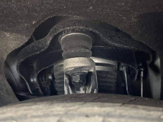 ジープ・グランドチェロキー リミテッド　純正ナビ　地デジ　リアビューカメラ　アダプティブクルーズコントロール　ブラインドスポットモニター　ベンチレーション　純正１８インチアルミ　パワーバックドア　ＨＩＤヘッドランプ　ＡＬＰＩＮＥ製サウンド（20枚目）