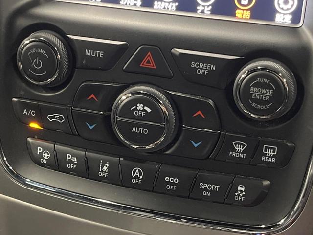 ジープ・グランドチェロキー リミテッド　純正ナビ　地デジ　リアビューカメラ　アダプティブクルーズコントロール　ブラインドスポットモニター　ベンチレーション　純正１８インチアルミ　パワーバックドア　ＨＩＤヘッドランプ　ＡＬＰＩＮＥ製サウンド（42枚目）