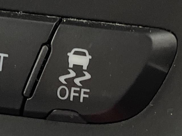 ジープ・グランドチェロキー リミテッド　純正ナビ　地デジ　リアビューカメラ　アダプティブクルーズコントロール　ブラインドスポットモニター　ベンチレーション　純正１８インチアルミ　パワーバックドア　ＨＩＤヘッドランプ　ＡＬＰＩＮＥ製サウンド（49枚目）