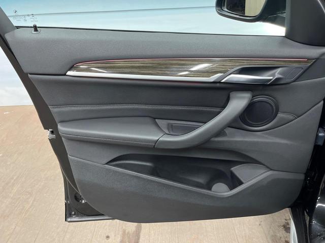 X1 xDrive 18d xライン アドバンスドアクティブセーフティパッケージ コンフォートパッケージ ハイラインパッケージ 純正ナビ フルセグ バックカメラ ドライビングアシスト パークディスタンスコントロール LEDヘッドライト(31枚目)