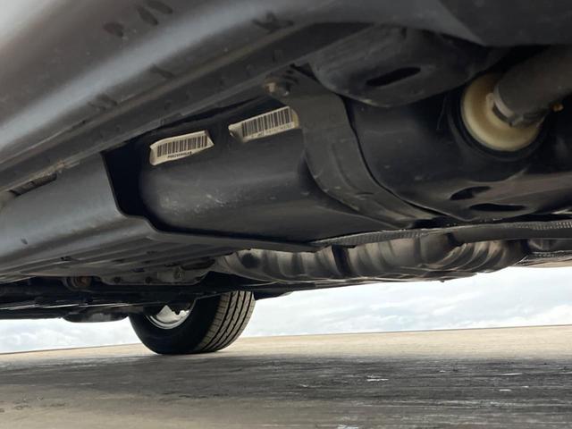 ジープ・グランドチェロキー リミテッド　純正ナビ　リアビューカメラ　アダプティブクルーズコントロール　パークセンサー　ブラインドスポットモニター　黒革シート　シートヒーター　パワーシート　フルセグＴＶ　ＥＴＣ　Ｂｌｕｅｔｏｏｔｈ（29枚目）