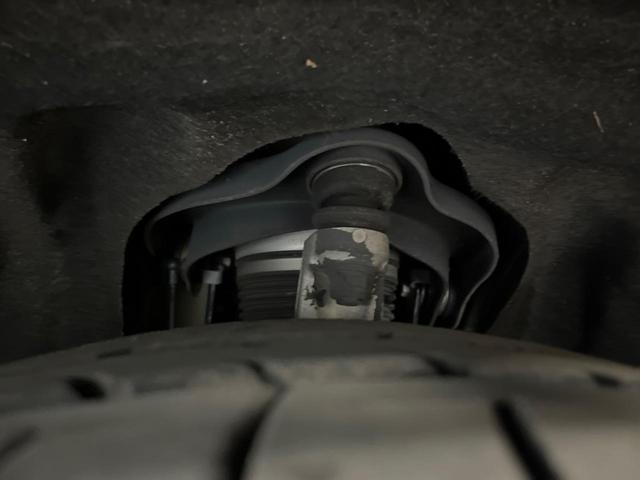 ジープ・グランドチェロキー リミテッド　純正ナビ　リアビューカメラ　アダプティブクルーズコントロール　パークセンサー　ブラインドスポットモニター　黒革シート　シートヒーター　パワーシート　フルセグＴＶ　ＥＴＣ　Ｂｌｕｅｔｏｏｔｈ（50枚目）