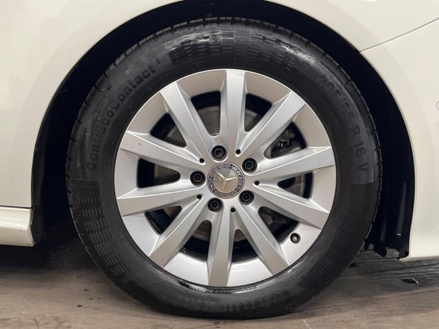 Ｂクラス Ｂ１８０　サンルーフ　茶革シート　ベーシックパッケージプラス　レーダーセーフティパッケージ　純正ナビ　バックカメラ　ディストロニック　シートヒーター　メモリー付パワーシート　ＬＥＤヘッドランプ　パークトロニック（28枚目）