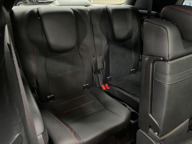 ＧＬＢ ＧＬＢ２００ｄ　４マチック　ＡＭＧライン　パノラミックスライディングルーフ　レーダーセーフティパッケージ　ユーザーエクスペリエンス　ディストロニックプラス　シートヒーター　アダプティブＬＥＤヘッドランプ　電動リアゲート　パワーシート（12枚目）