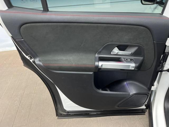 ＧＬＢ ＧＬＢ２００ｄ　４マチック　ＡＭＧライン　パノラミックスライディングルーフ　レーダーセーフティパッケージ　ユーザーエクスペリエンス　ディストロニックプラス　シートヒーター　アダプティブＬＥＤヘッドランプ　電動リアゲート　パワーシート（35枚目）