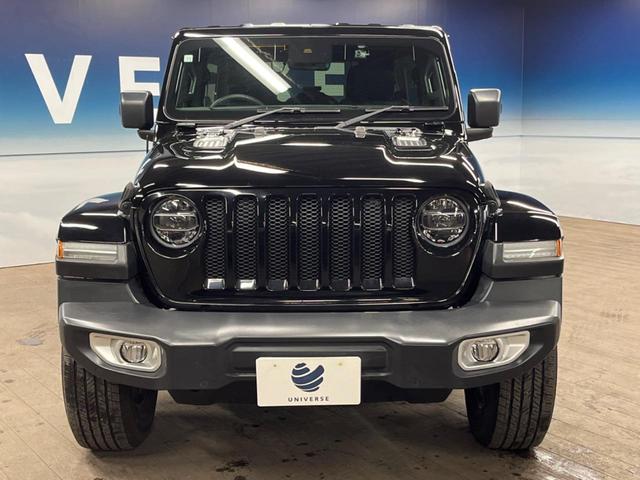 ジープ・ラングラーアンリミテッド サハラ　革シート　Ｕコネクトナビ　ＡｐｐｌｅＣａｒＰｌａｙ　フルセグＴＶ　Ｂｌｕｅｔｏｏｔｈ　バックカメラ　アクティブクルーズコントロール　ブラインドスポット　ＬＥＤヘッドランプ　ステアリングヒーター（15枚目）