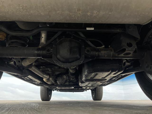 ジープ・ラングラーアンリミテッド サハラ　革シート　Ｕコネクトナビ　ＡｐｐｌｅＣａｒＰｌａｙ　フルセグＴＶ　Ｂｌｕｅｔｏｏｔｈ　バックカメラ　アクティブクルーズコントロール　ブラインドスポット　ＬＥＤヘッドランプ　ステアリングヒーター（20枚目）