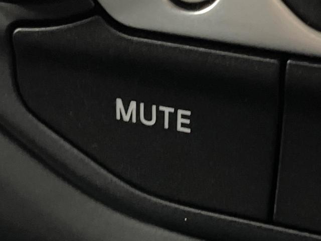 ジープ・ラングラーアンリミテッド サハラ　革シート　Ｕコネクトナビ　ＡｐｐｌｅＣａｒＰｌａｙ　フルセグＴＶ　Ｂｌｕｅｔｏｏｔｈ　バックカメラ　アクティブクルーズコントロール　ブラインドスポット　ＬＥＤヘッドランプ　ステアリングヒーター（49枚目）