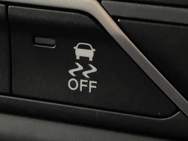 ジープ・ラングラーアンリミテッド サハラ　革シート　Ｕコネクトナビ　ＡｐｐｌｅＣａｒＰｌａｙ　フルセグＴＶ　Ｂｌｕｅｔｏｏｔｈ　バックカメラ　アクティブクルーズコントロール　ブラインドスポット　ＬＥＤヘッドランプ　ステアリングヒーター（51枚目）