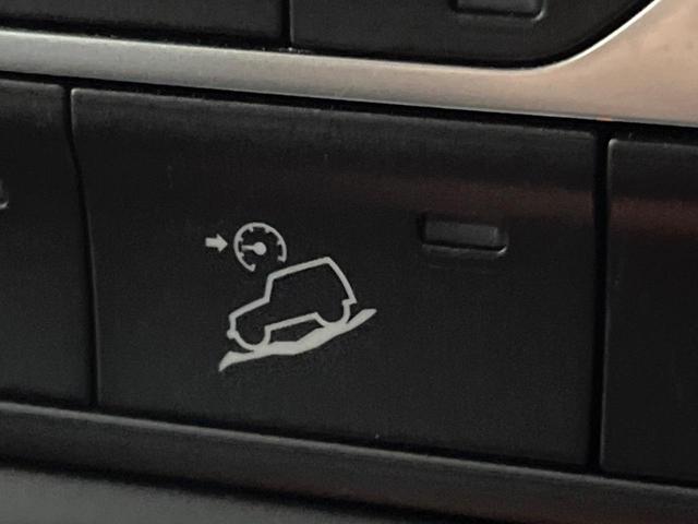 ジープ・ラングラーアンリミテッド サハラ　革シート　Ｕコネクトナビ　ＡｐｐｌｅＣａｒＰｌａｙ　フルセグＴＶ　Ｂｌｕｅｔｏｏｔｈ　バックカメラ　アクティブクルーズコントロール　ブラインドスポット　ＬＥＤヘッドランプ　ステアリングヒーター（53枚目）