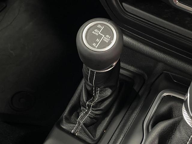 ジープ・ラングラーアンリミテッド サハラ　革シート　Ｕコネクトナビ　ＡｐｐｌｅＣａｒＰｌａｙ　フルセグＴＶ　Ｂｌｕｅｔｏｏｔｈ　バックカメラ　アクティブクルーズコントロール　ブラインドスポット　ＬＥＤヘッドランプ　ステアリングヒーター（56枚目）