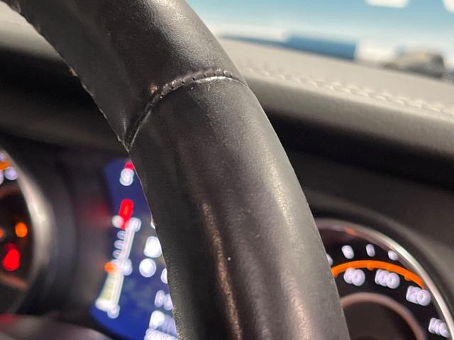ジープ・ラングラーアンリミテッド サハラ　革シート　Ｕコネクトナビ　ＡｐｐｌｅＣａｒＰｌａｙ　フルセグＴＶ　Ｂｌｕｅｔｏｏｔｈ　バックカメラ　アクティブクルーズコントロール　ブラインドスポット　ＬＥＤヘッドランプ　ステアリングヒーター（61枚目）
