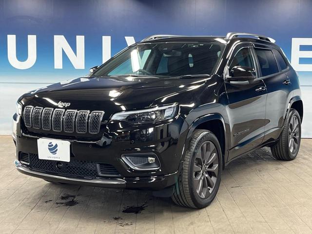 ジープ・チェロキー Ｓ－モデル　特別仕様車　黒革シート　シートベンチレーション　アダプティブクルーズコントロール　ブラインドスポットアシスト　純正ナビ　バックカメラ　シートヒーター　パワーシート　電動リアゲート　ＬＥＤヘッドライト（23枚目）