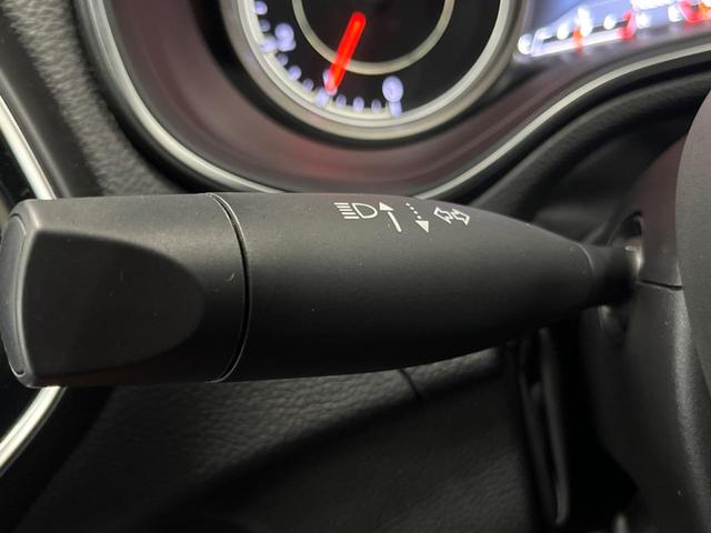 ジープ・チェロキー Ｓ－モデル　特別仕様車　黒革シート　シートベンチレーション　アダプティブクルーズコントロール　ブラインドスポットアシスト　純正ナビ　バックカメラ　シートヒーター　パワーシート　電動リアゲート　ＬＥＤヘッドライト（54枚目）