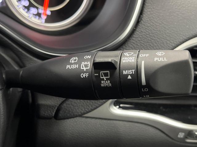 ジープ・チェロキー Ｓ－モデル　特別仕様車　黒革シート　シートベンチレーション　アダプティブクルーズコントロール　ブラインドスポットアシスト　純正ナビ　バックカメラ　シートヒーター　パワーシート　電動リアゲート　ＬＥＤヘッドライト（55枚目）