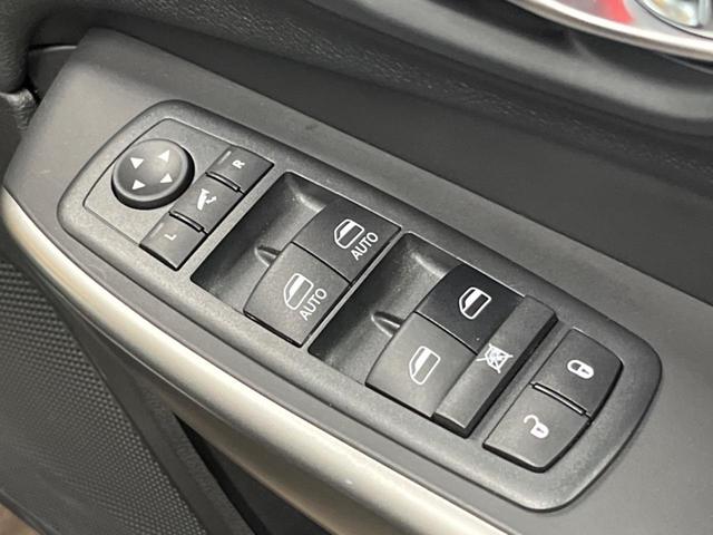 ジープ・チェロキー Ｓ－モデル　特別仕様車　黒革シート　シートベンチレーション　アダプティブクルーズコントロール　ブラインドスポットアシスト　純正ナビ　バックカメラ　シートヒーター　パワーシート　電動リアゲート　ＬＥＤヘッドライト（58枚目）