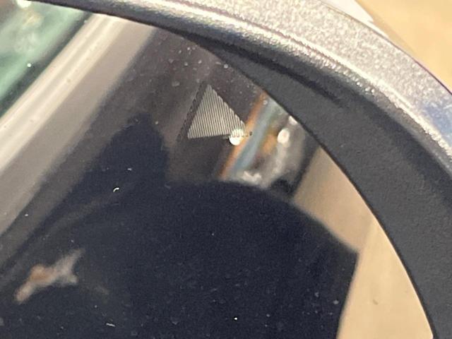 ジープ・チェロキー Ｓ－モデル　特別仕様車　黒革シート　シートベンチレーション　アダプティブクルーズコントロール　ブラインドスポットアシスト　純正ナビ　バックカメラ　シートヒーター　パワーシート　電動リアゲート　ＬＥＤヘッドライト（64枚目）