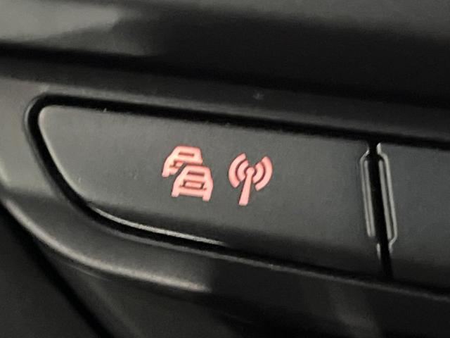 ＭＩＮＩ クーパーＤ　クラブマン　格子ステッチ入り革シートセット　ペッパーパッケージ　アクティブクルーズコントロール　シートヒーター　パワーシート　純正ナビ　バックカメラ　インテリジェントセーフティ　純正黒塗装ＡＷ　ＬＥＤヘッドライト（41枚目）