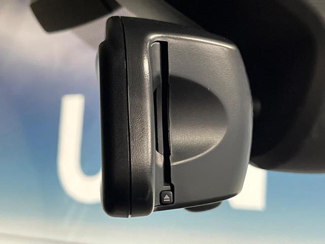 ＭＩＮＩ クーパーＤ　クロスオーバー　ペッパーパッケージ　アダプティブクルーズコントロール　インテリジェントセーフティ　純正ナビ　バックカメラ　純正黒塗装ＡＷ　電動リアゲート　Ｂｌｕｅｔｏｏｔｈ　ＬＥＤヘッドライト　アンビエントライト（50枚目）