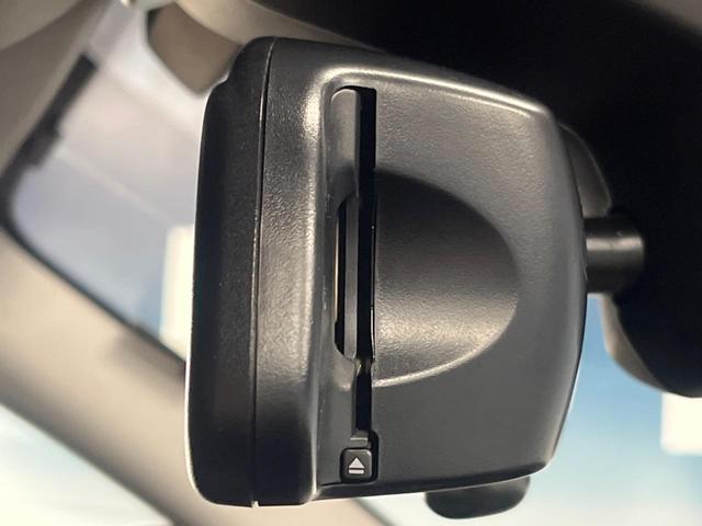 １シリーズ １１８ｄ　スタイル　パーキングサポートパッケージ　インテリジェントセーフティ　純正ナビ　バックカメラ　Ｂｌｕｅｔｏｏｔｈ　ＬＥＤヘッドライト　クルーズコントロール　ドライブモードセレクト　ＥＴＣ内蔵ルームミラー　禁煙車（8枚目）