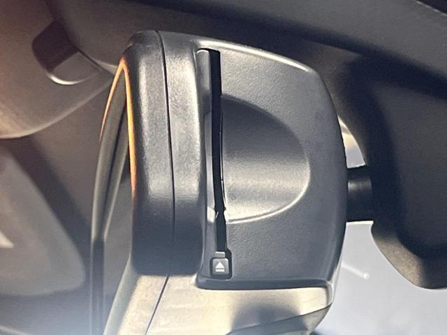 １シリーズ １１８ｄ　スタイル　パーキングサポートパッケージ　インテリジェントセーフティ　純正ナビ　バックカメラ　Ｂｌｕｅｔｏｏｔｈ　ＬＥＤヘッドライト　クルーズコントロール　ドライブモードセレクト　ＥＴＣ内蔵ルームミラー　禁煙車（42枚目）