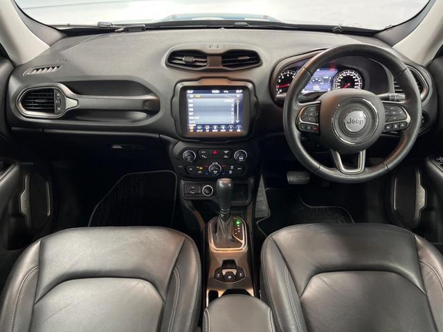 ジープ・レネゲード リミテッド　１オーナー　アダプティブクルーズコントロール　レーンアシスト　ブラインドスポットアシスト　黒革シート　シートヒーター　パワーシート　純正ナビ　ＡｐｐｌｅＣａｒＰｌａｙ　フルセグＴＶ　ＬＥＤヘッドライト（2枚目）