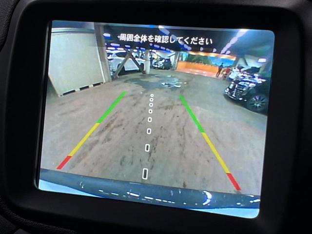 ジープ・レネゲード リミテッド　１オーナー　アダプティブクルーズコントロール　レーンアシスト　ブラインドスポットアシスト　黒革シート　シートヒーター　パワーシート　純正ナビ　ＡｐｐｌｅＣａｒＰｌａｙ　フルセグＴＶ　ＬＥＤヘッドライト（6枚目）