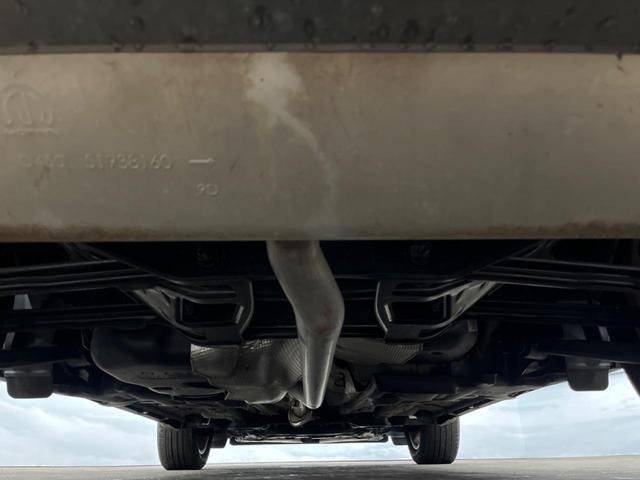 ジープ・レネゲード リミテッド　１オーナー　アダプティブクルーズコントロール　レーンアシスト　ブラインドスポットアシスト　黒革シート　シートヒーター　パワーシート　純正ナビ　ＡｐｐｌｅＣａｒＰｌａｙ　フルセグＴＶ　ＬＥＤヘッドライト（20枚目）