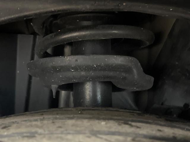 ジープ・レネゲード リミテッド　１オーナー　アダプティブクルーズコントロール　レーンアシスト　ブラインドスポットアシスト　黒革シート　シートヒーター　パワーシート　純正ナビ　ＡｐｐｌｅＣａｒＰｌａｙ　フルセグＴＶ　ＬＥＤヘッドライト（21枚目）