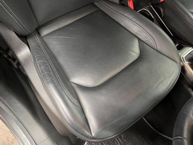 ジープ・レネゲード リミテッド　１オーナー　アダプティブクルーズコントロール　レーンアシスト　ブラインドスポットアシスト　黒革シート　シートヒーター　パワーシート　純正ナビ　ＡｐｐｌｅＣａｒＰｌａｙ　フルセグＴＶ　ＬＥＤヘッドライト（27枚目）