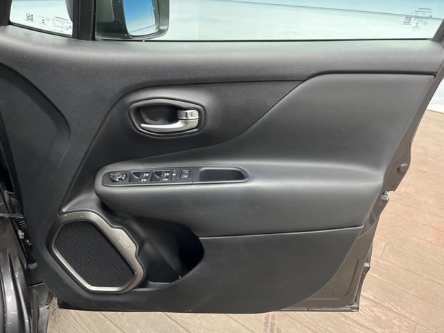 ジープ・レネゲード リミテッド　１オーナー　アダプティブクルーズコントロール　レーンアシスト　ブラインドスポットアシスト　黒革シート　シートヒーター　パワーシート　純正ナビ　ＡｐｐｌｅＣａｒＰｌａｙ　フルセグＴＶ　ＬＥＤヘッドライト（32枚目）