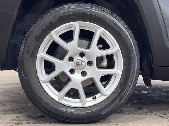 ジープ・レネゲード リミテッド　１オーナー　アダプティブクルーズコントロール　レーンアシスト　ブラインドスポットアシスト　黒革シート　シートヒーター　パワーシート　純正ナビ　ＡｐｐｌｅＣａｒＰｌａｙ　フルセグＴＶ　ＬＥＤヘッドライト（35枚目）