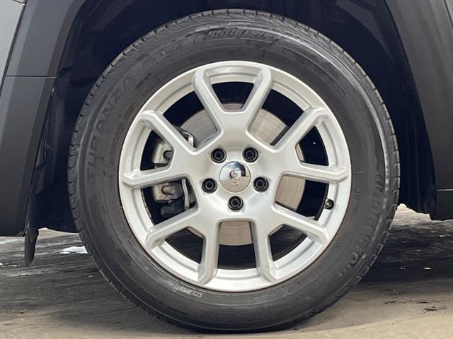 ジープ・レネゲード リミテッド　１オーナー　アダプティブクルーズコントロール　レーンアシスト　ブラインドスポットアシスト　黒革シート　シートヒーター　パワーシート　純正ナビ　ＡｐｐｌｅＣａｒＰｌａｙ　フルセグＴＶ　ＬＥＤヘッドライト（38枚目）